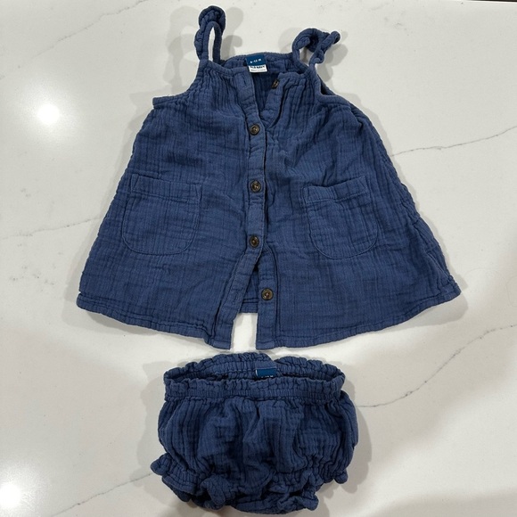 EUC: Sleeveless Button-Front Dress and Bloomer Shorts Set | 6-12 - Picture 3 of 5